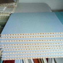  金海竹木工藝品廠(chǎng) 主營(yíng) 竹木蘋(píng)果iphone4gs外